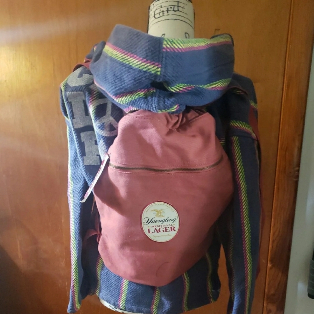 🏕🍺NWT Yuengling Lager Drawstring Bag